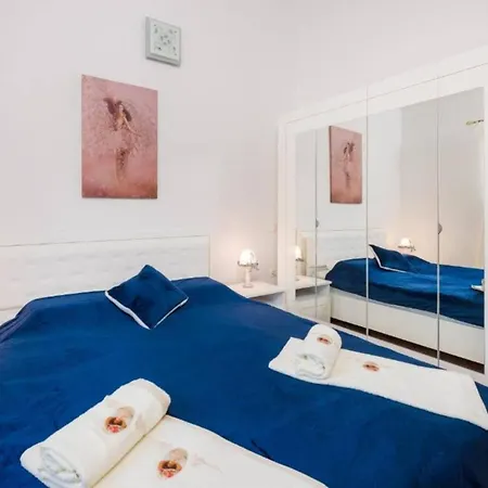 Βίλα Countryside With Pool, Three Bedrooms *